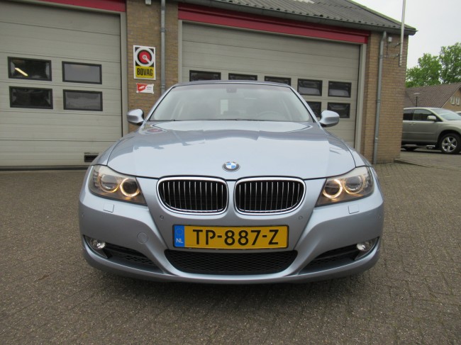 BMW 3-serie 325i Executive Xenon, Clima, PDC