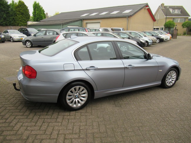 BMW 3-serie 325i Executive Xenon, Clima, PDC