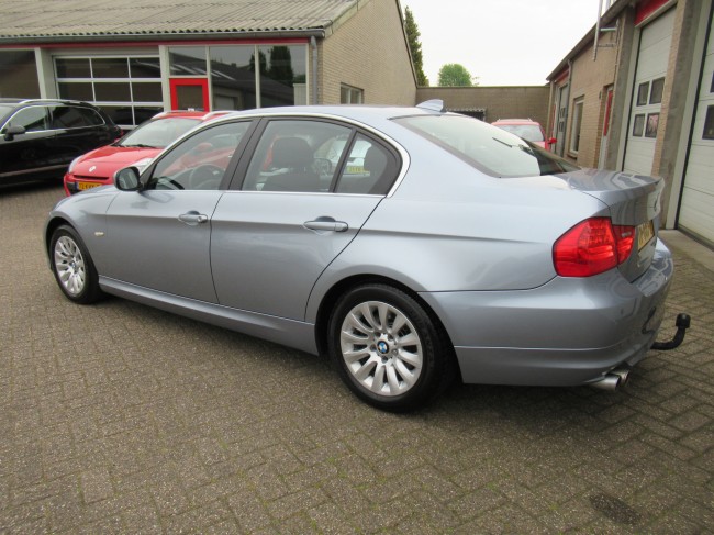 BMW 3-serie 325i Executive Xenon, Clima, PDC